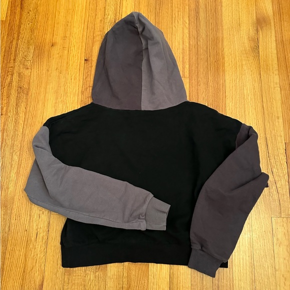 Buff Bunny crop Sweatshirt Size M (j10 - Picture 6 of 10